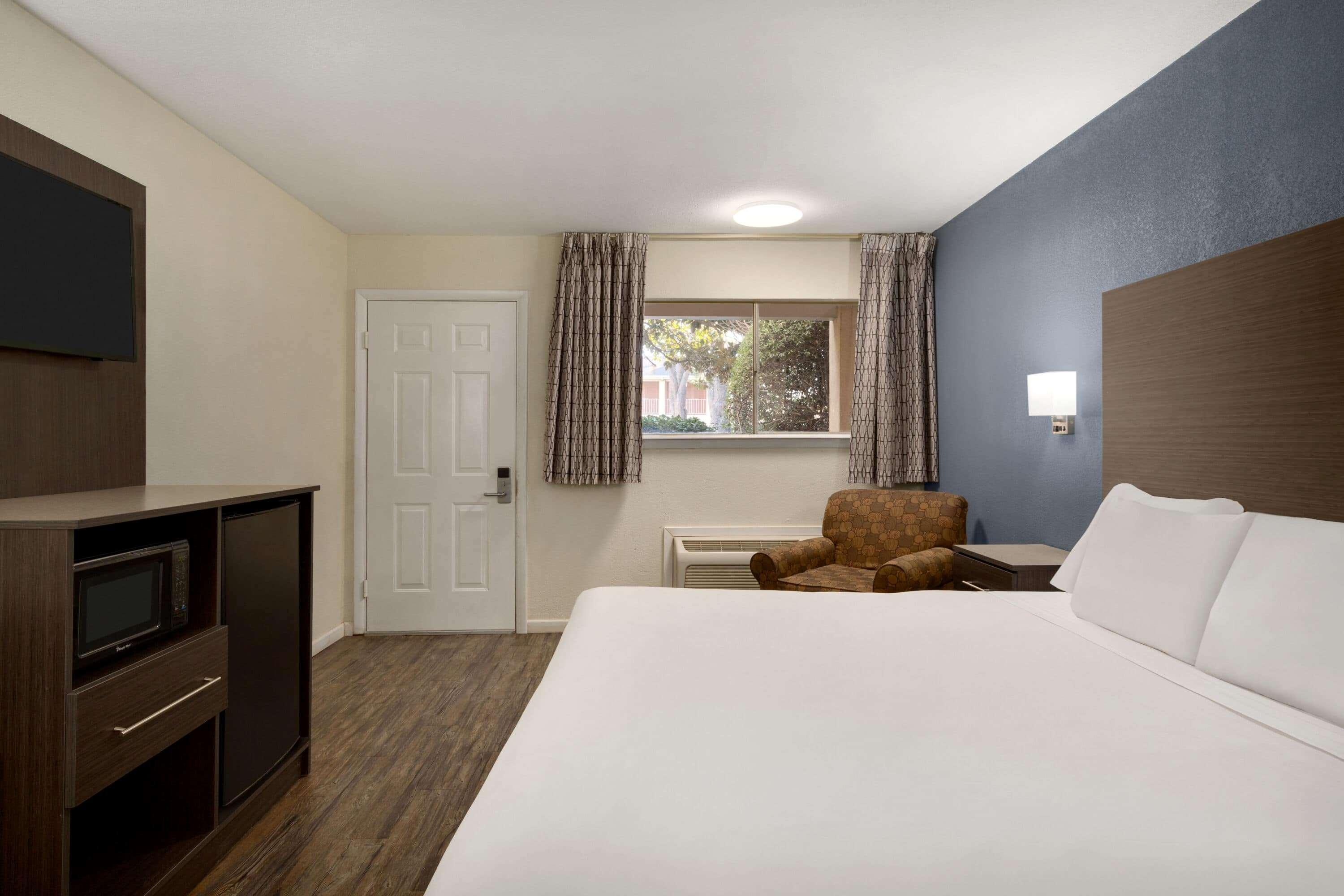 Days By Wyndham Motel